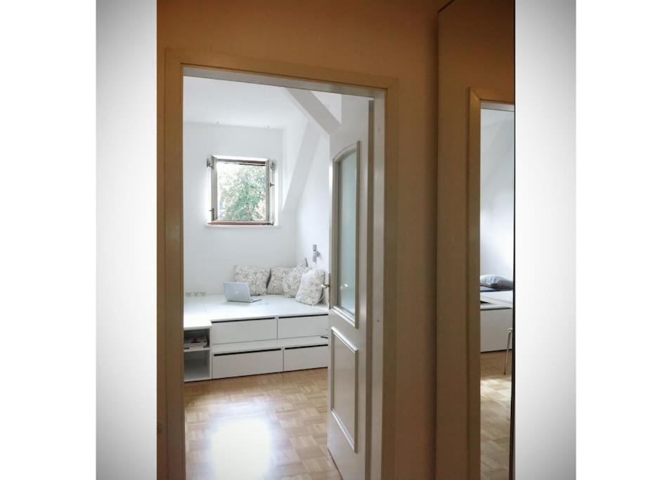 The Cute, Sunny Apartment In The Center +P Ljubljana Eksteriør billede